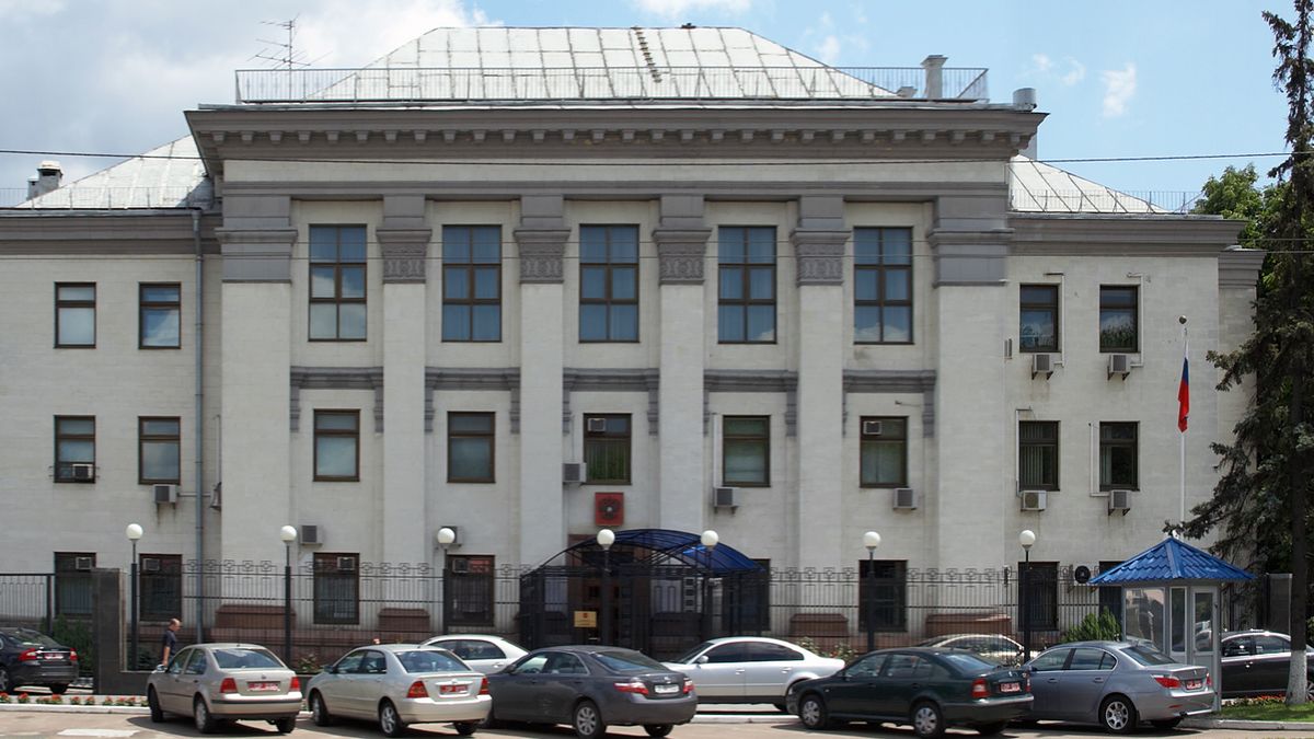 Kyjev odstoupil od smlouvy o pronájmu pozemku, na němž stojí ruská ambasáda